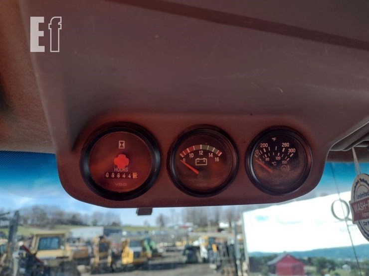 2015-ford-f750-sd-image-11