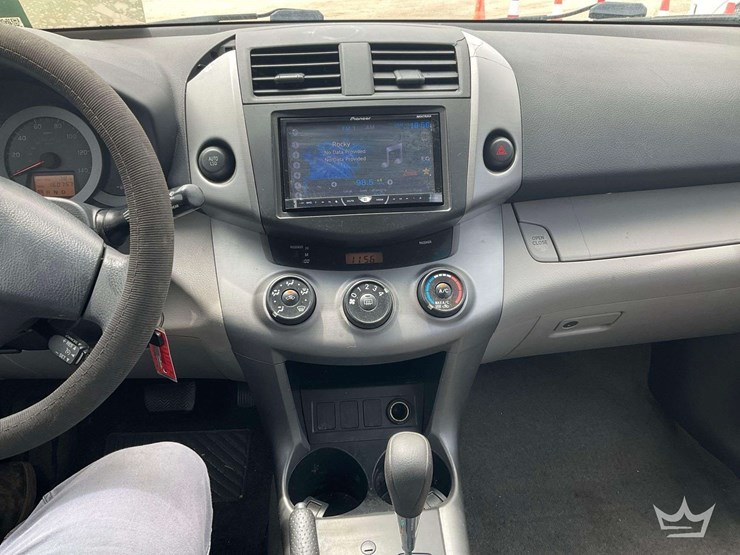 2007-toyota-rav4-image-14