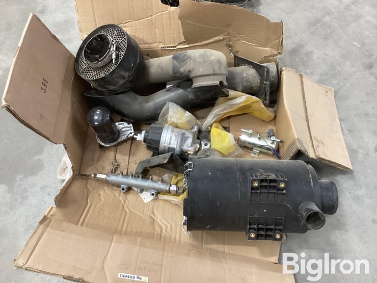 deere-326e-image-2
