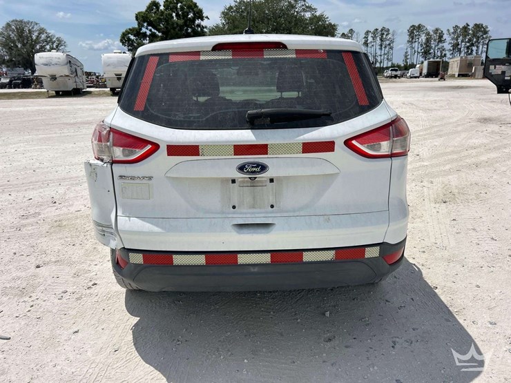 2015-ford-escape-image-27