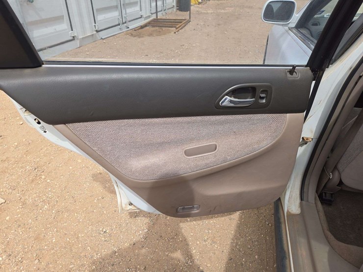 1994-honda-accord-ex-sedan-4d-image-5