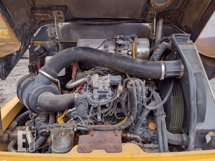 deere-204l-image-37