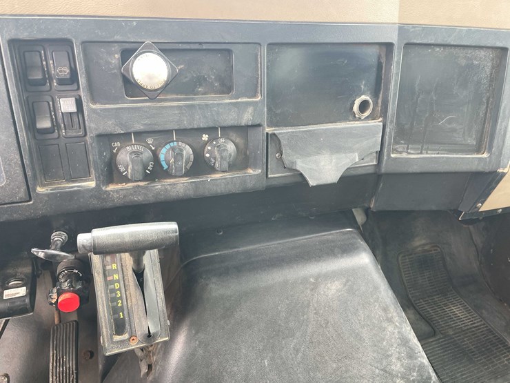 #4062-•-1991-international-box-truck-(has-wi-title)-image-93