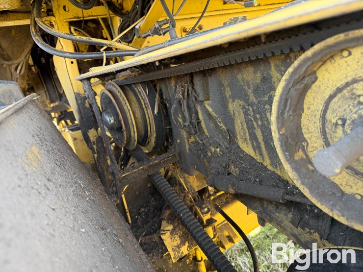 new-holland-tr86-image-20