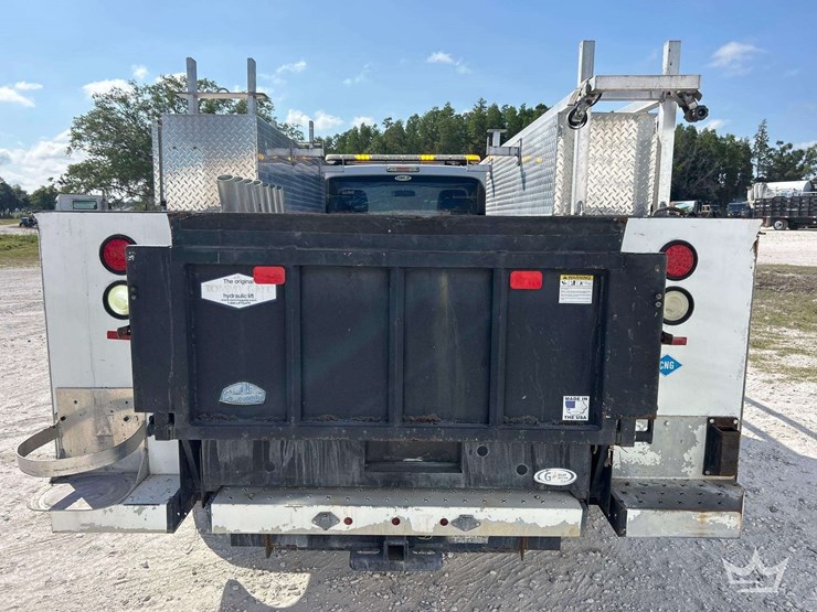 2016-ford-f450-image-13
