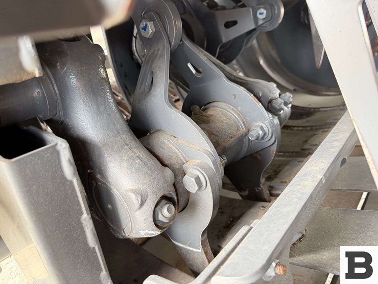 2022-massey-ferguson-2270-image-29