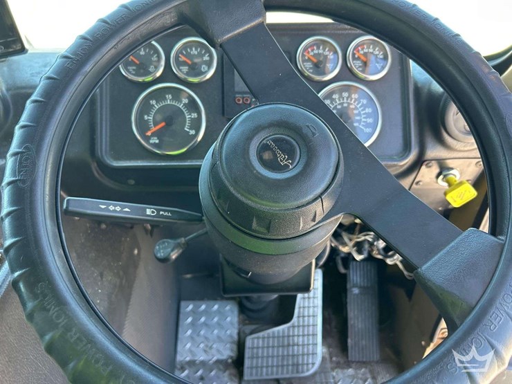 2015-autocar-xpeditor-image-15