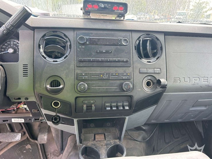 2016-ford-f550-image-18