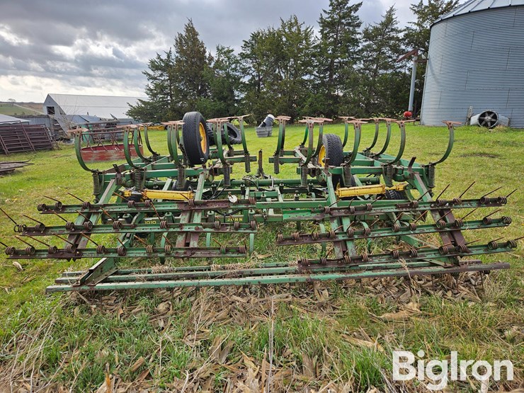 john-deere-1010-image-6