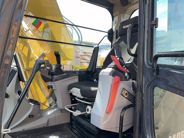 2023-kobelco-sk140sr-lc-7-image-23