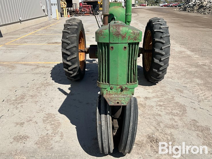 1958-john-deere-520-image-2