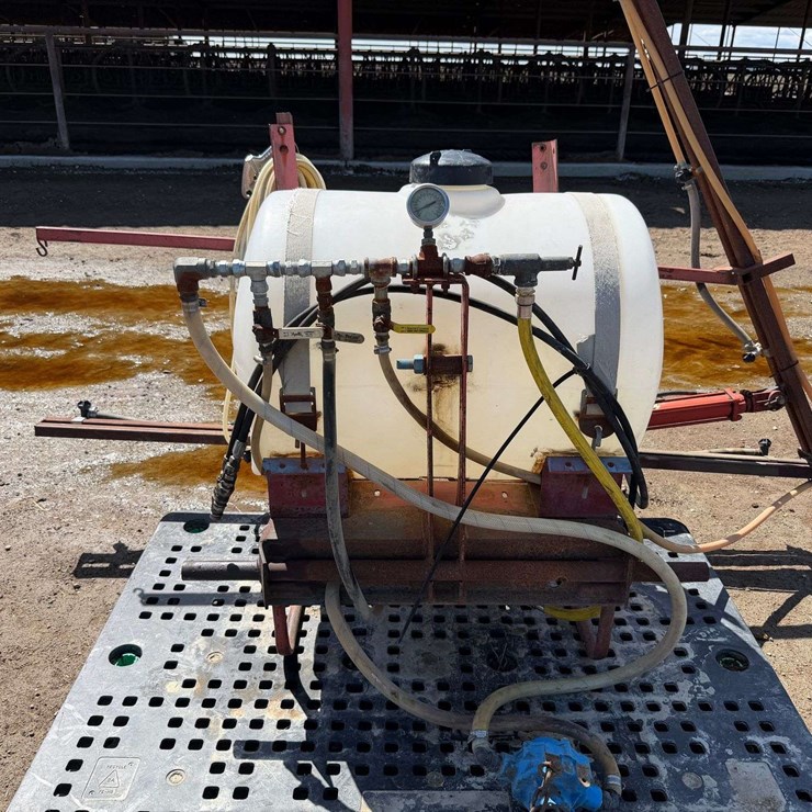 50 Gallon Poly Sprayer - Othello, WA