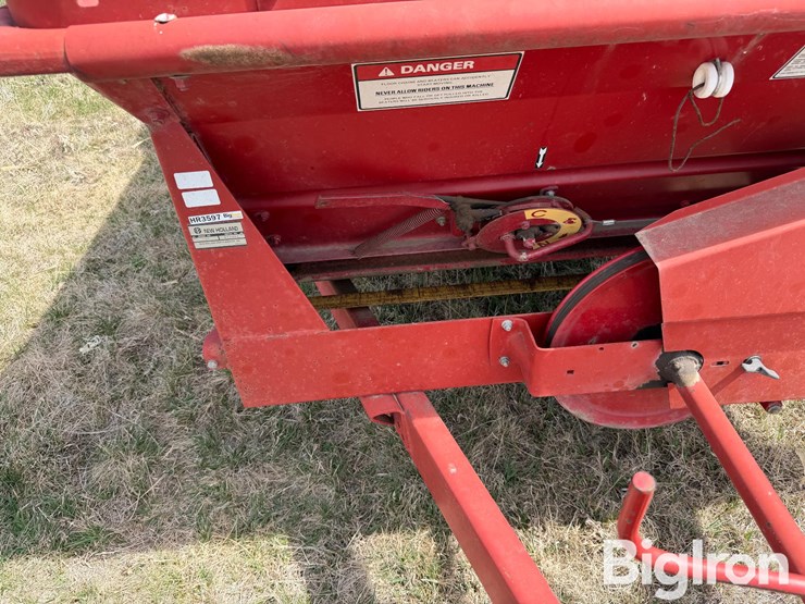 new-holland-185-image-10
