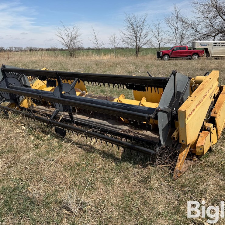NEW HOLLAND 973