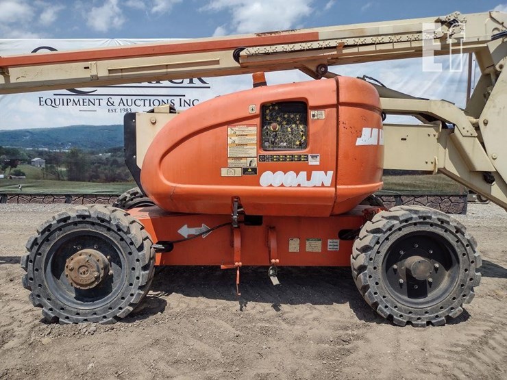2002-jlg-600ajn-image-29
