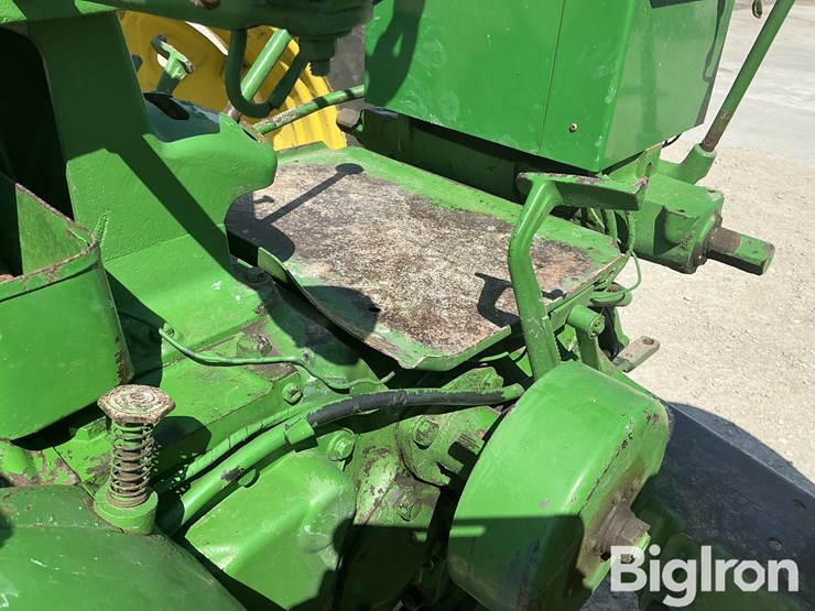 1955-john-deere-70-image-12