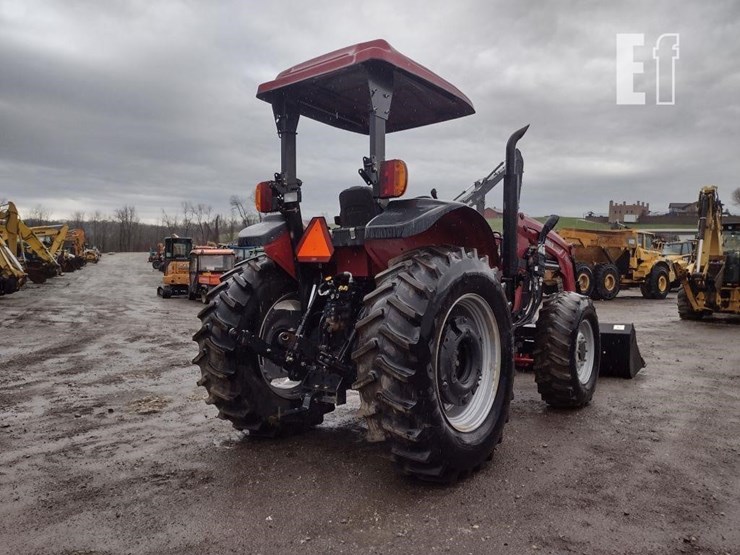 2013-case-ih-farmall-110a-image-26