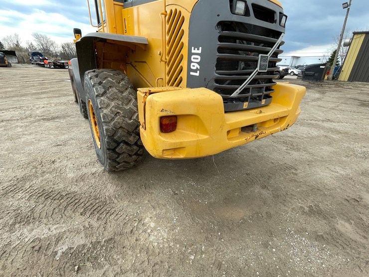 volvo-l90e-image-24