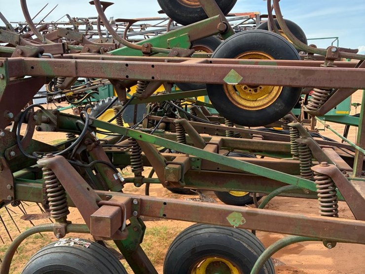 john-deere-610-image-3