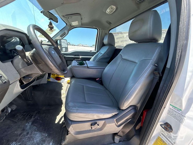 2014-ford-f350-image-18