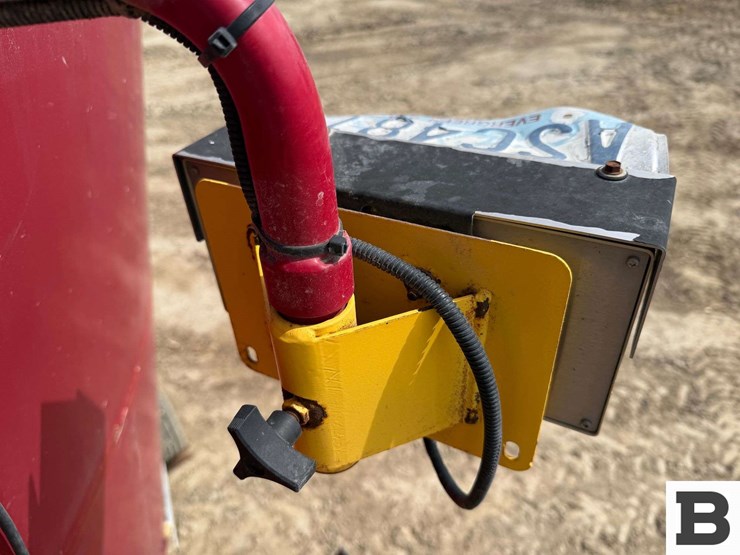 supreme-1200t-feed-mixer---othello,-wa-image-49