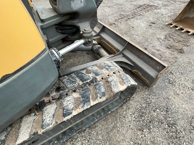 volvo-ecr88-image-8