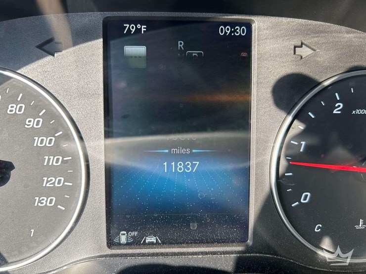 2021-mercedes-benz-sprinter-4500-image-6
