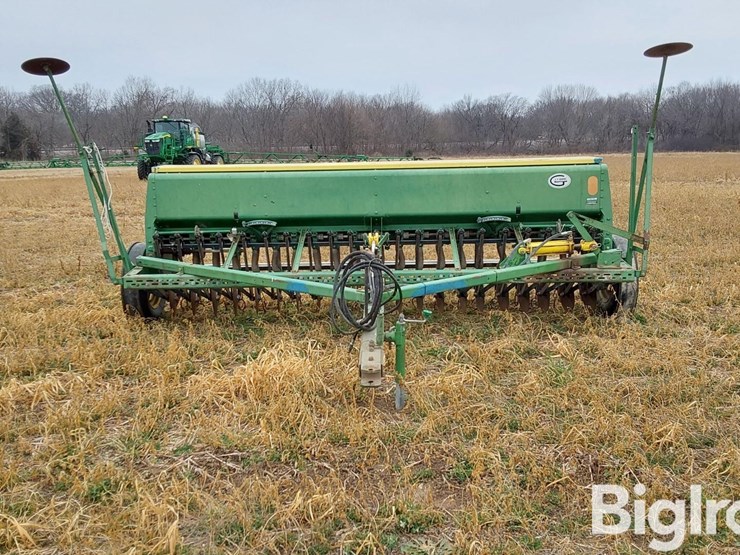 john-deere-8250-image-2