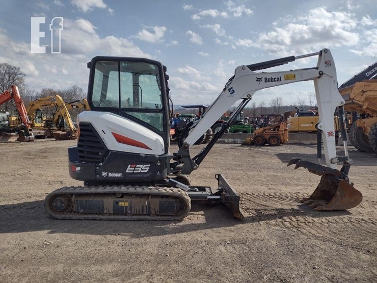 2021-bobcat-e35i-image-3