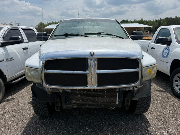 2003-dodge-ram-2500-image-22