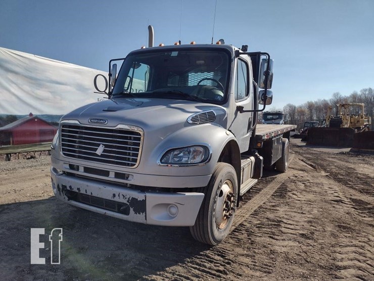 2015-freightliner-business-class-m2-106-image-35
