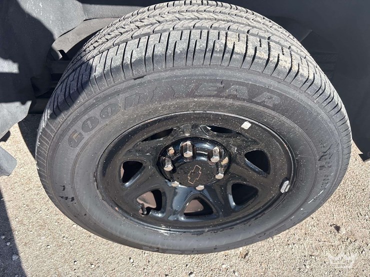 2019-chevrolet-tahoe-image-21