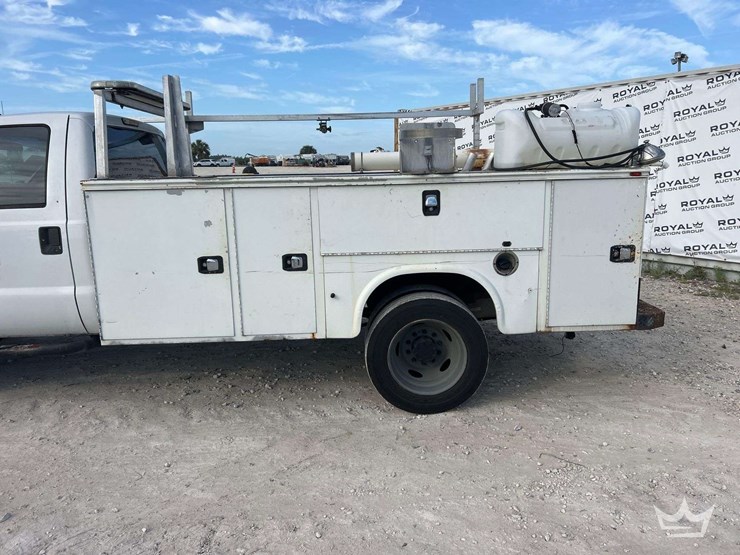 2015-ford-f450-image-16