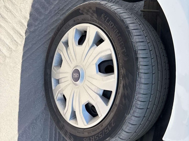 2021-ford-transit-connect-image-23