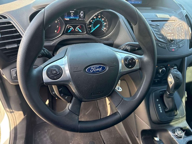 2016-ford-escape-image-13