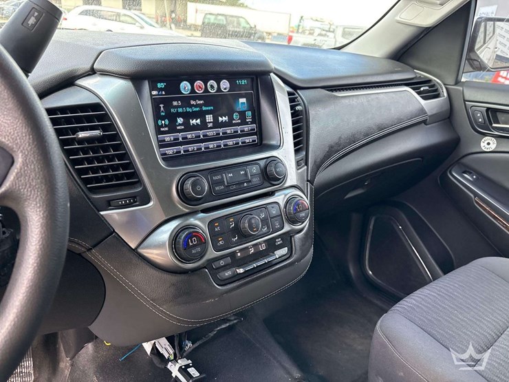 2019-chevrolet-tahoe-image-16