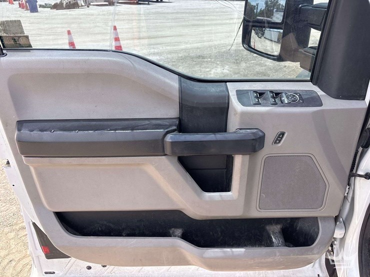 2019-ford-f450-image-10