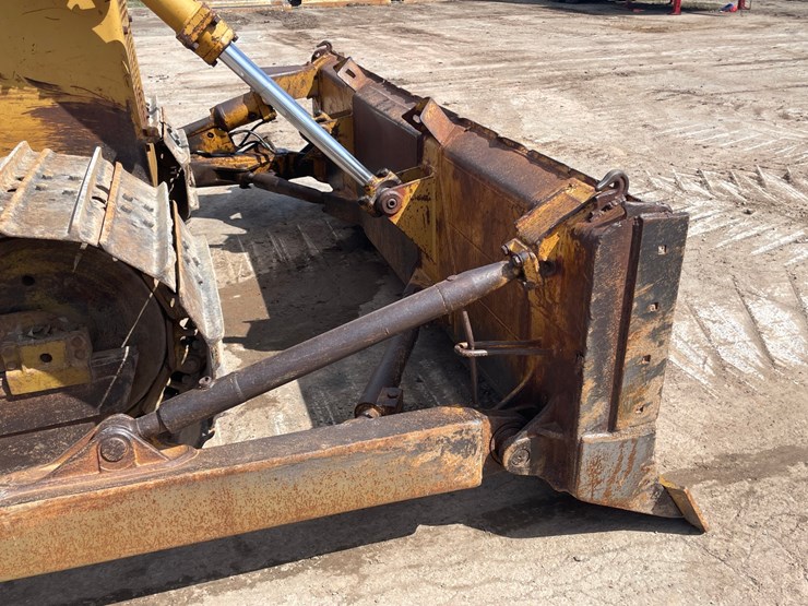 #4035-•-1986-komatsu-dozer-image-23