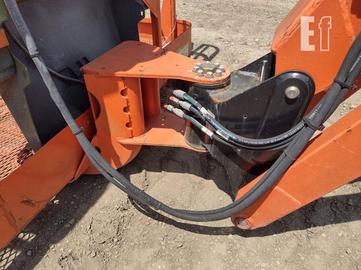 2002-jlg-600ajn-image-40