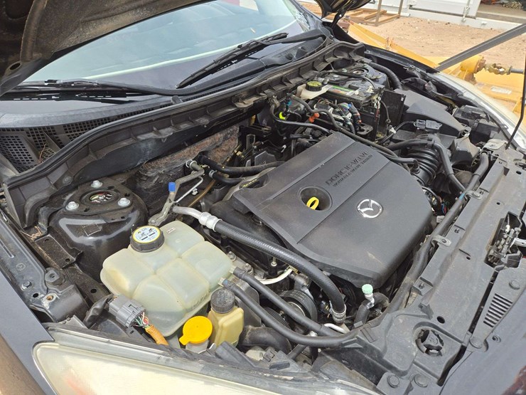 2010-mazda-3s-hatchback-4d-image-22