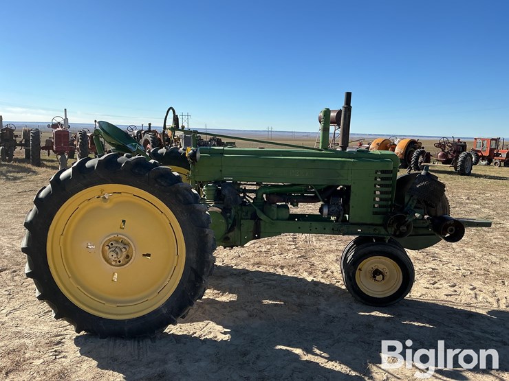 john-deere-b-image-4