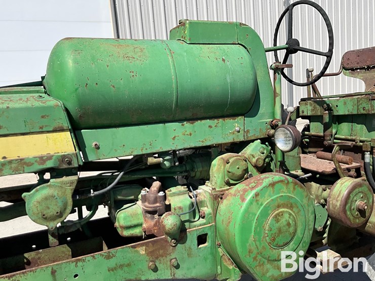 1958-john-deere-520-image-17