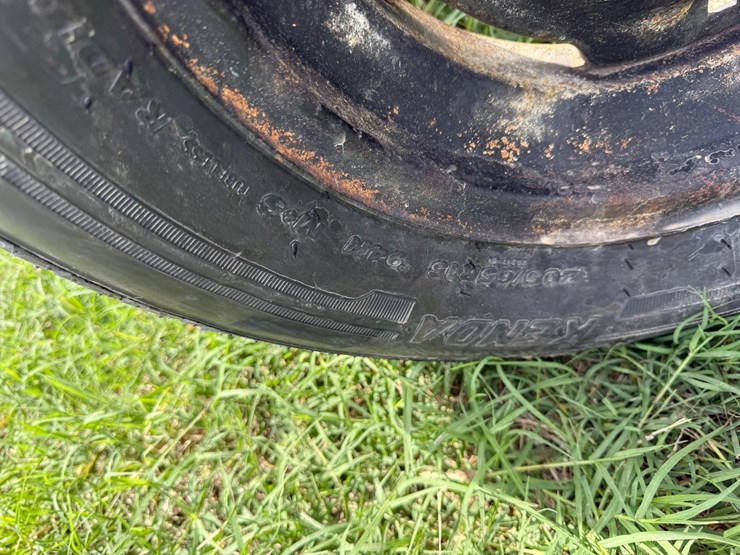 deere-tires-image-6