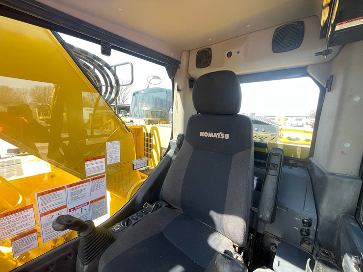 2022-komatsu-pc238us-lc-11-image-55