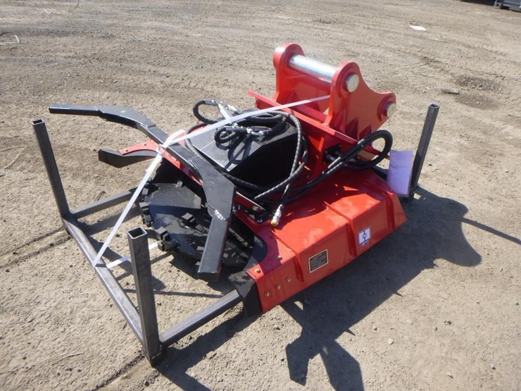 caterpillar-320-image-1