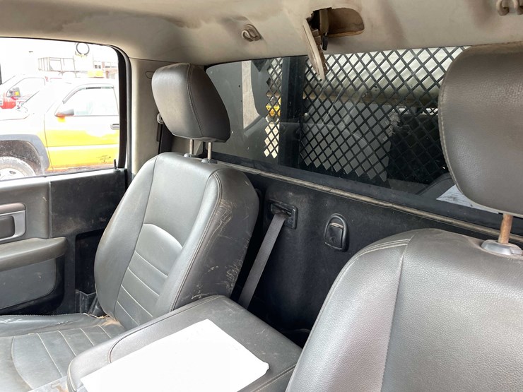 2015-dodge-ram-3500-image-100