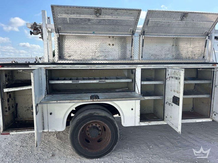 2016-ford-f450-image-18