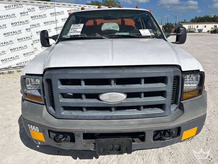 2006-ford-f450-image-30