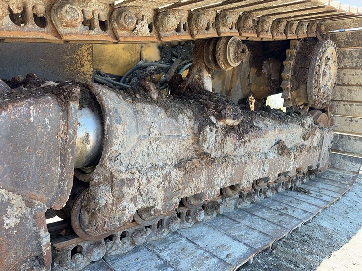 caterpillar-d5n-lgp-image-11