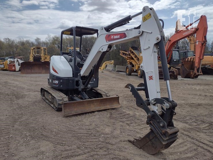 2022-bobcat-e35i-image-38